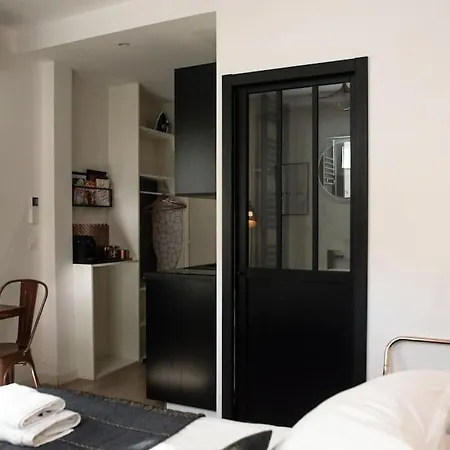 Stunning Near Canal St Martin - Divine Moon Apartamento Paris