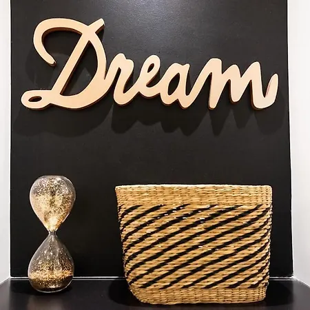 Stunning Near Canal St Martin - Divine Moon * París